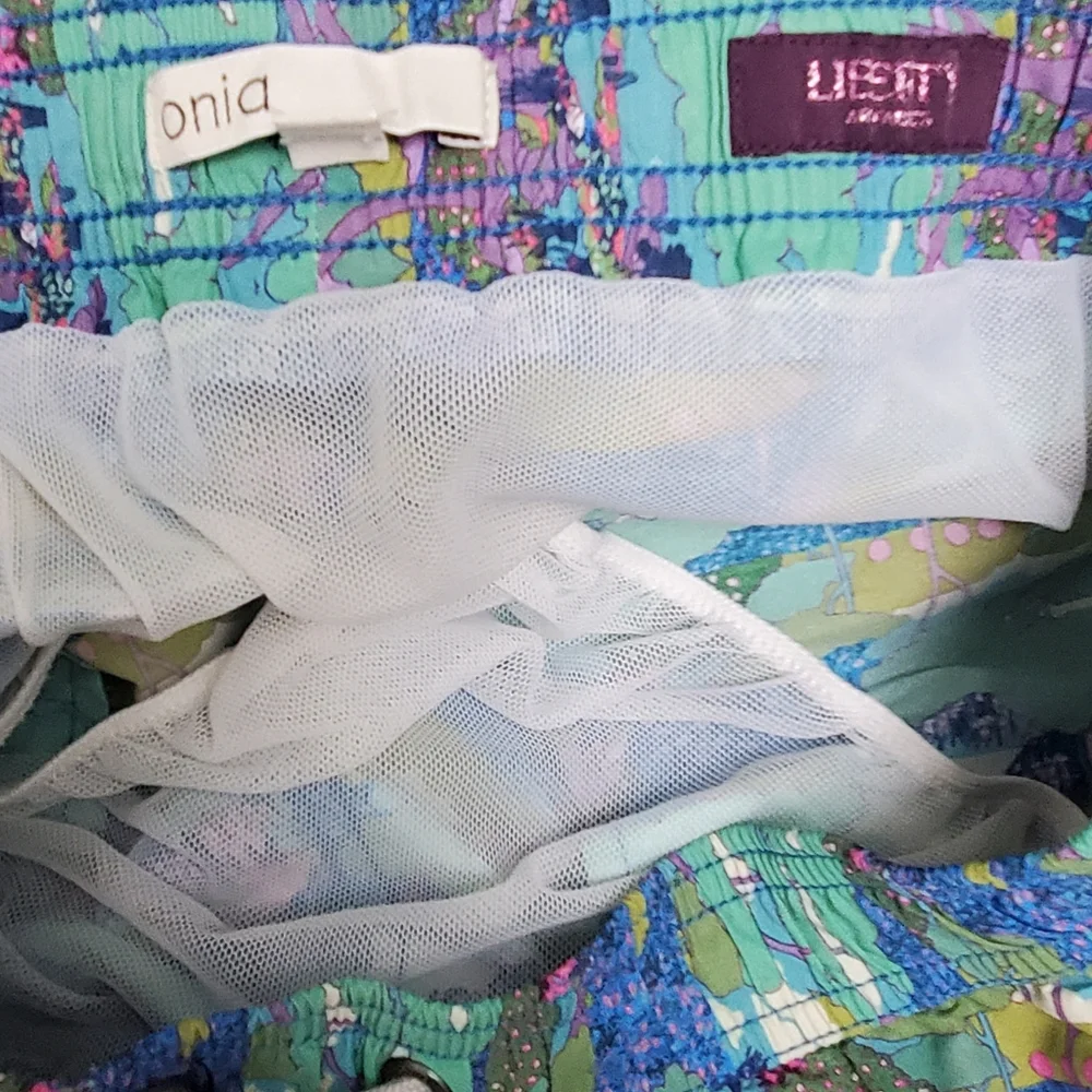Onia Liberty Fabrics Swim Shorts Elstic Waist Pockets Mesh Inside UPF 50+ Size S